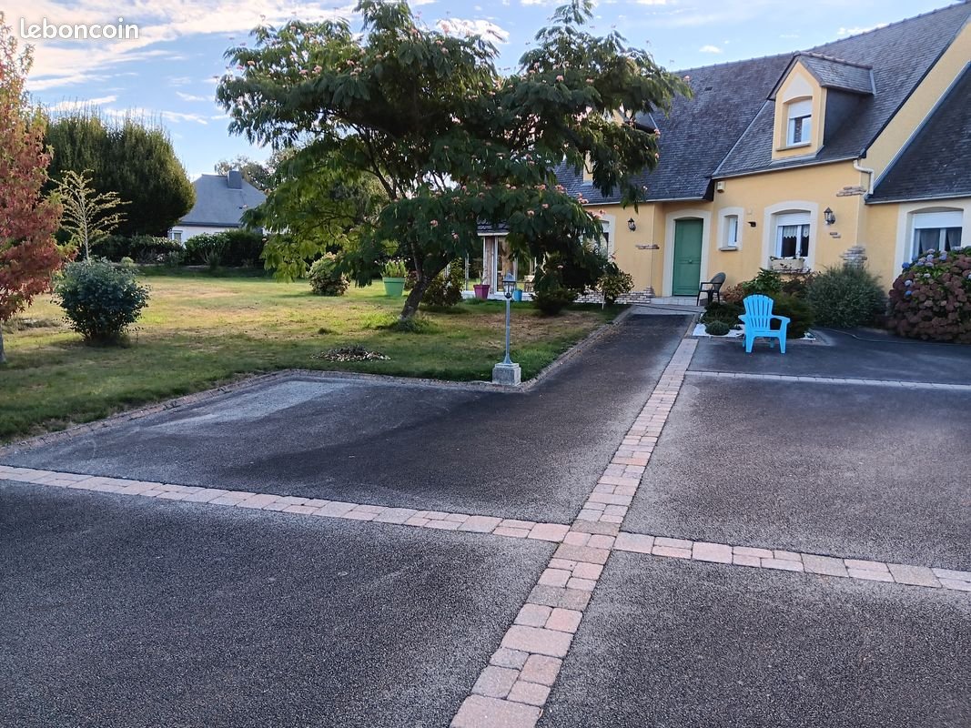 Maison à vendre, 170m², Saint-Hervé