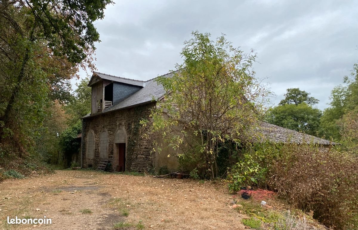 Maison à vendre, 380m², Saint-Calais-du-Désert