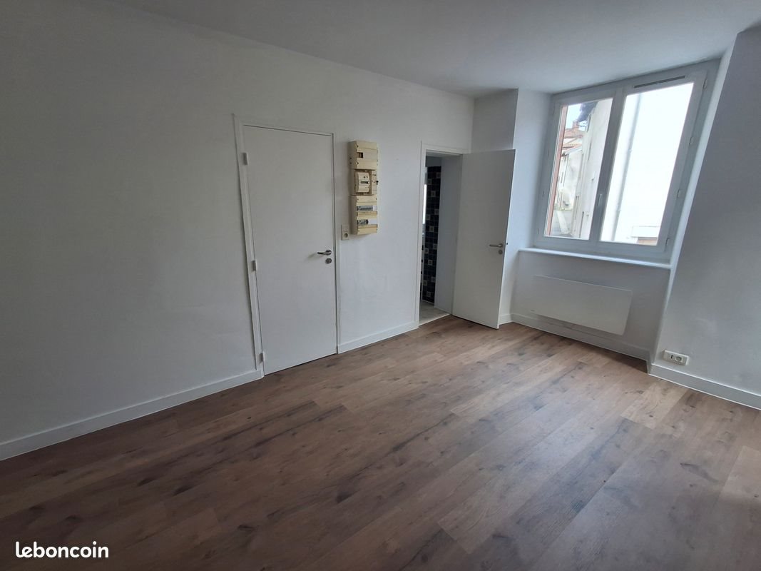 Appartement à louer, 25m², Saint-Junien