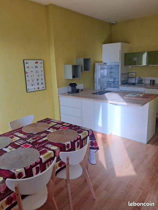 Appartement à louer, 45m², Lons-le-Saunier
