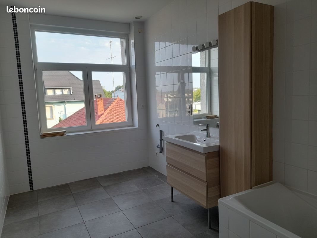 Appartement à louer, 90m², Puttelange-aux-Lacs