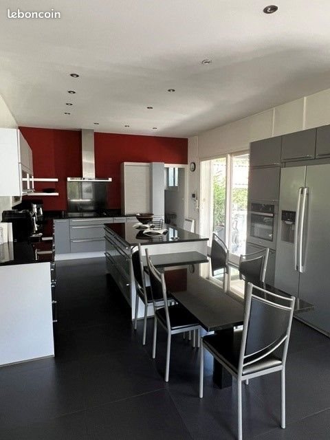 Maison à vendre, 230m², Genilac