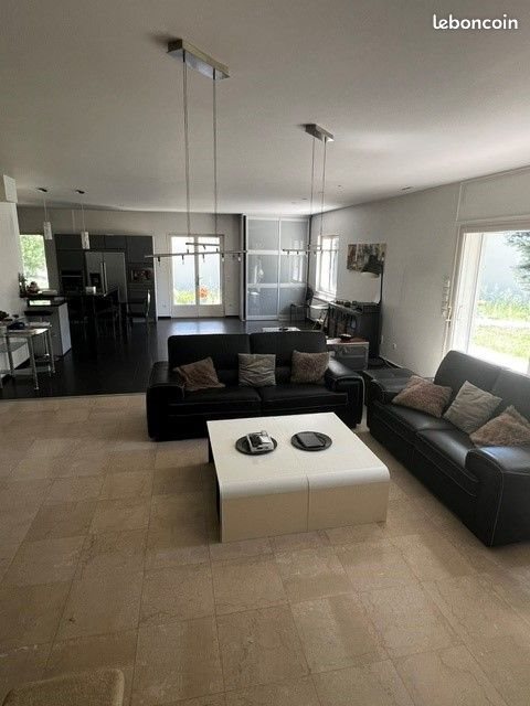 Maison à vendre, 230m², Genilac