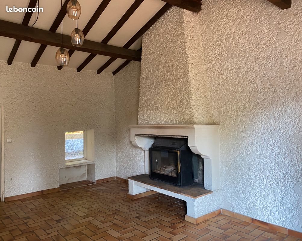 Maison à louer, 70m², Salles
