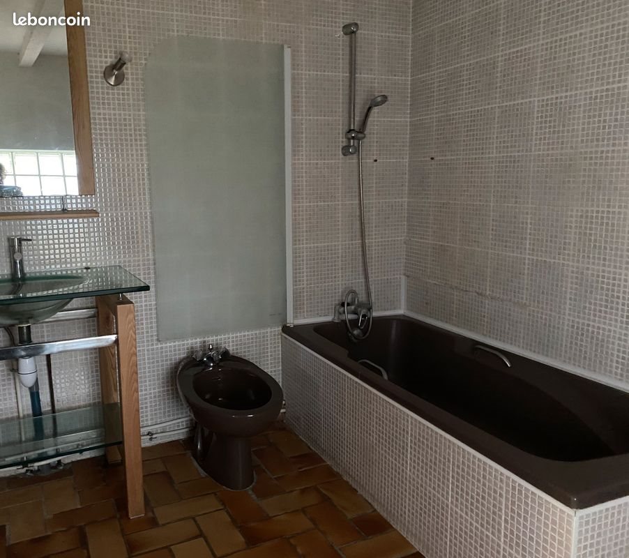 Maison à louer, 70m², Salles