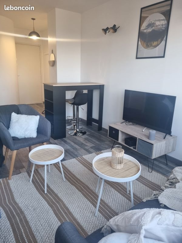 Appartement à louer, 30m², Evry