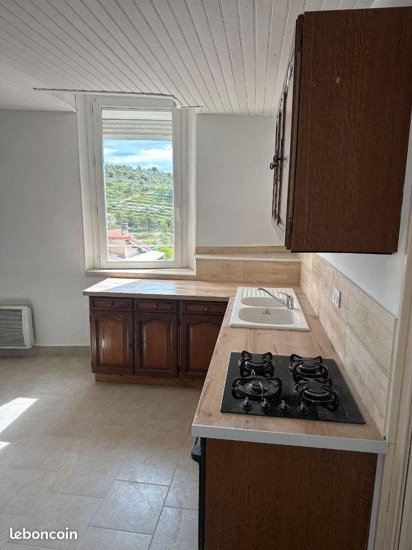 Appartement à louer, 80m², Les Mages