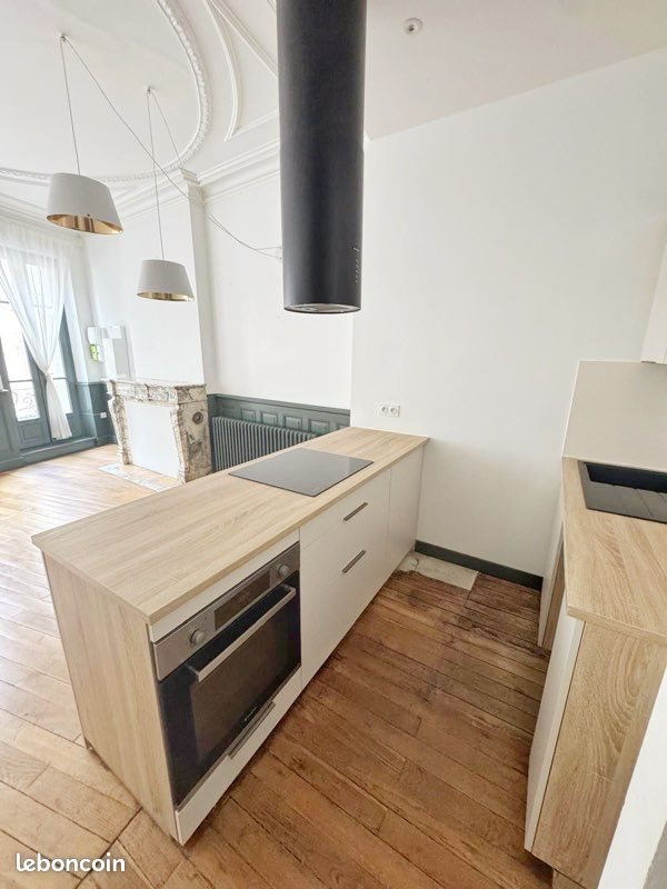 Appartement à louer, 68m², Autun