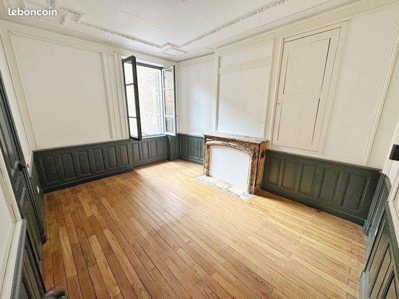 Appartement à louer, 68m², Autun