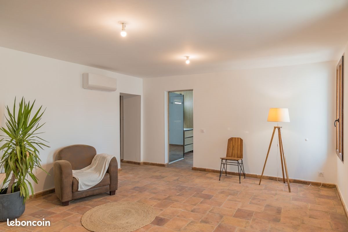 Appartement à louer, 61m², Maillane