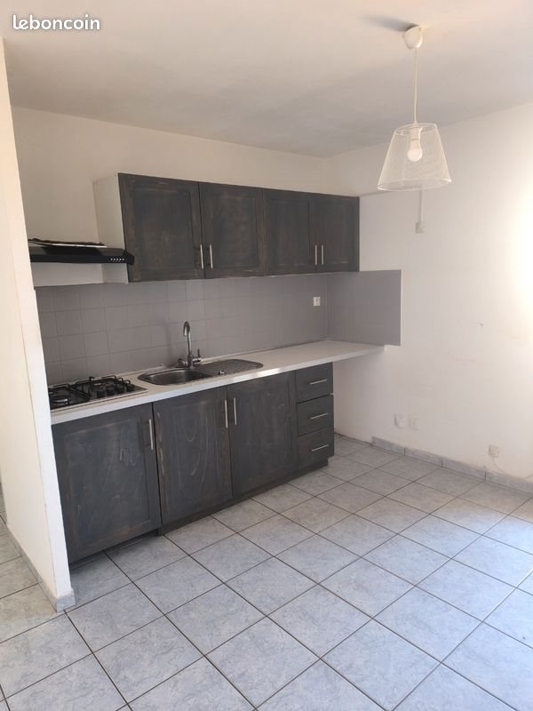 Appartement à louer, 90m², Aléria