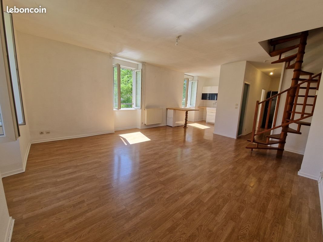 Appartement à louer, 90m², Les Ollières-sur-Eyrieux