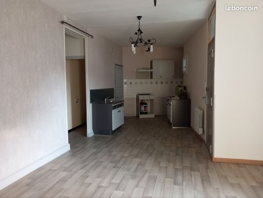 Appartement à louer, 110m², Pamproux