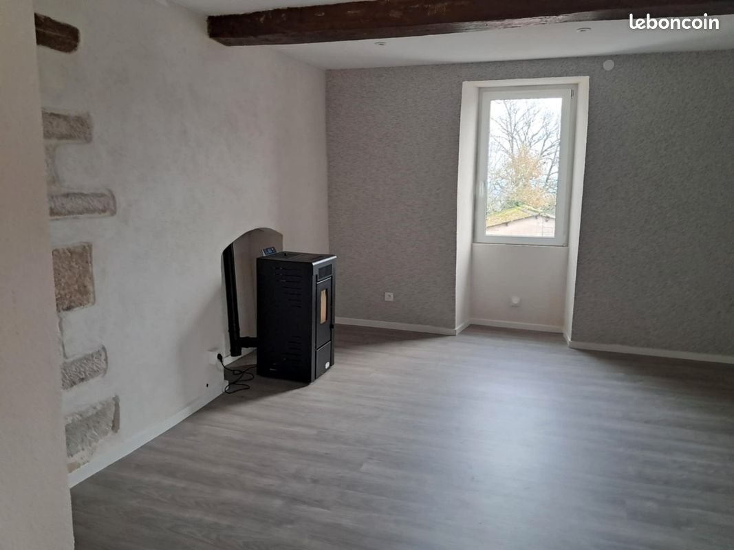 Appartement à louer, 72m², Sombernon