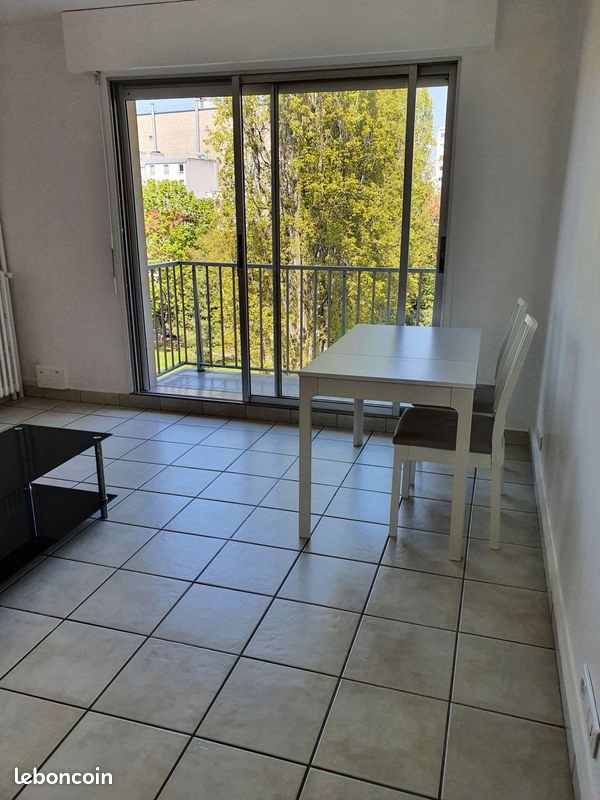 Appartement à louer, 25m², Vanves