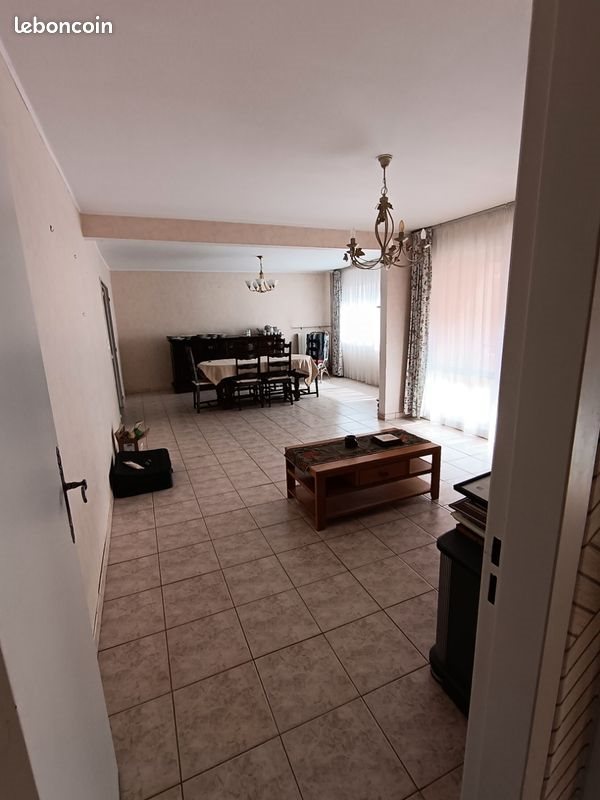 Appartement à vendre, 104m², Saint-Quentin