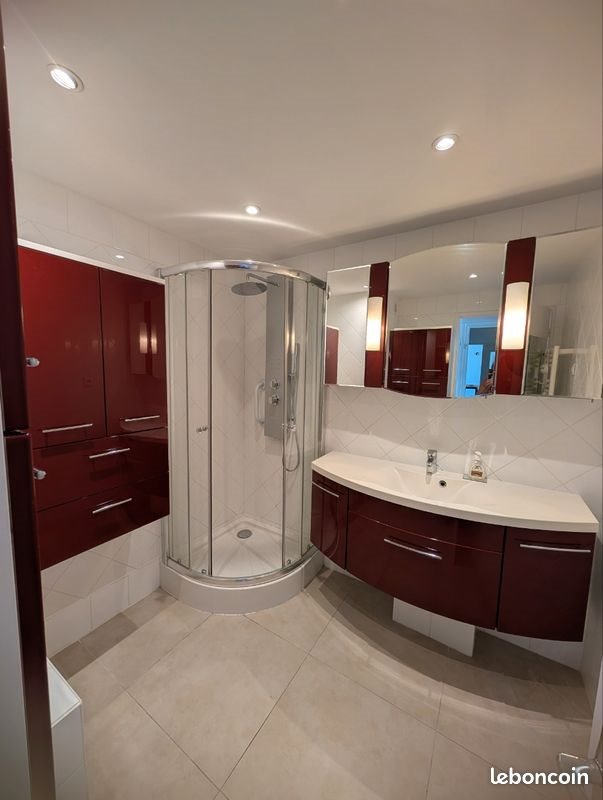 Appartement à louer, 80m², Mandelieu-la-Napoule