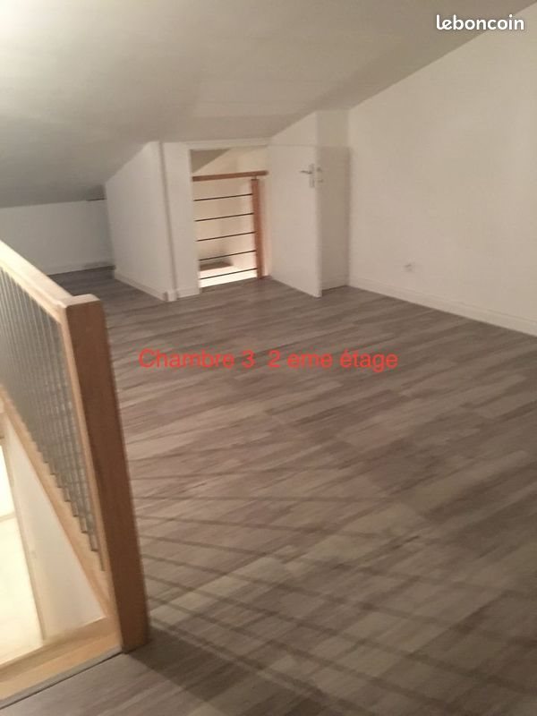 Maison à louer, 130m², Saint-Félix-de-Lodez