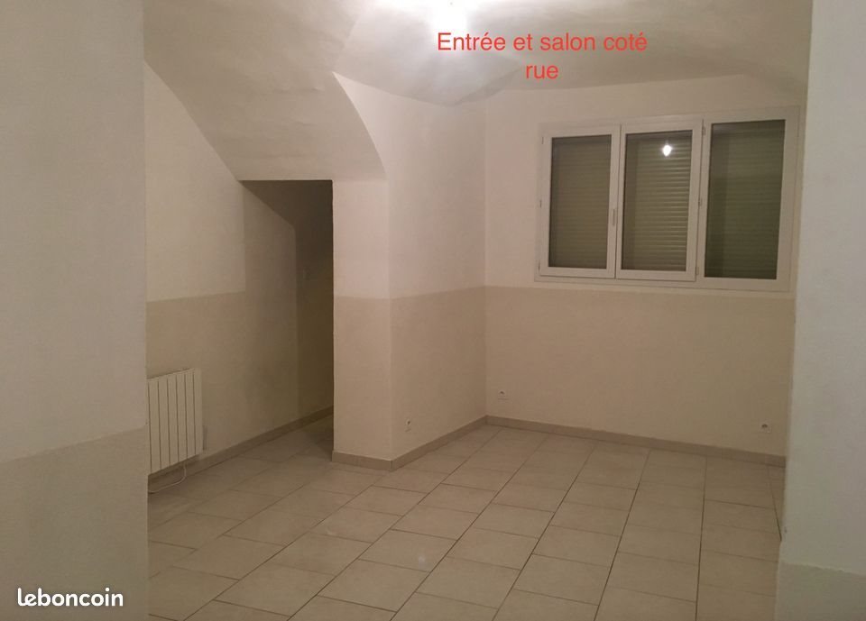 Maison à louer, 130m², Saint-Félix-de-Lodez