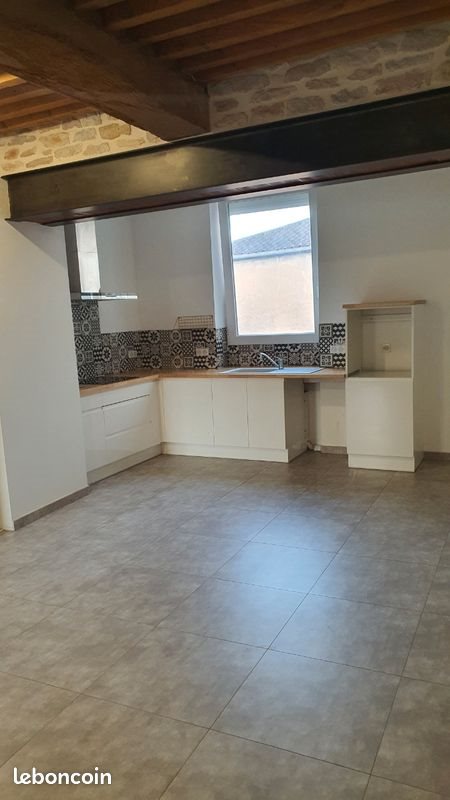 Appartement à louer, 120m², Prissé