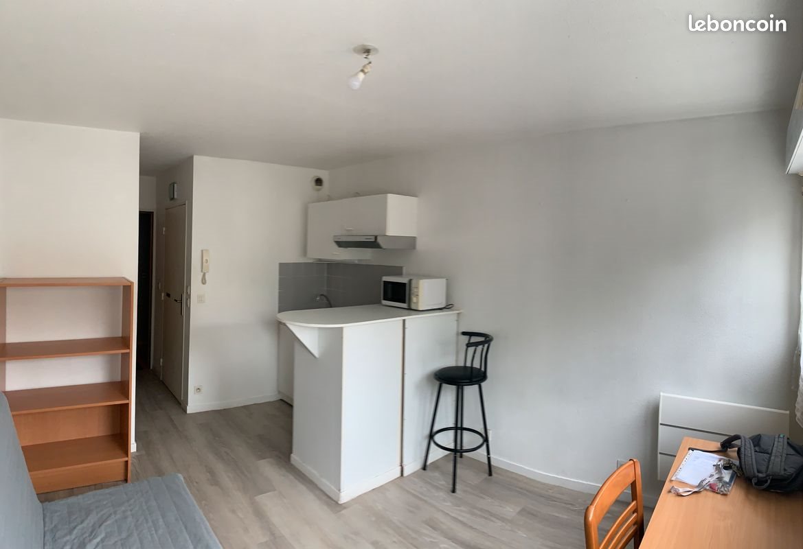 Appartement à louer, 18m², Pau