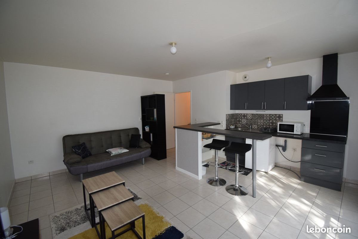 Appartement à louer, 34m², Cergy