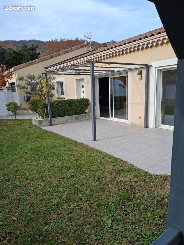 Maison à louer, 108m², Lemps