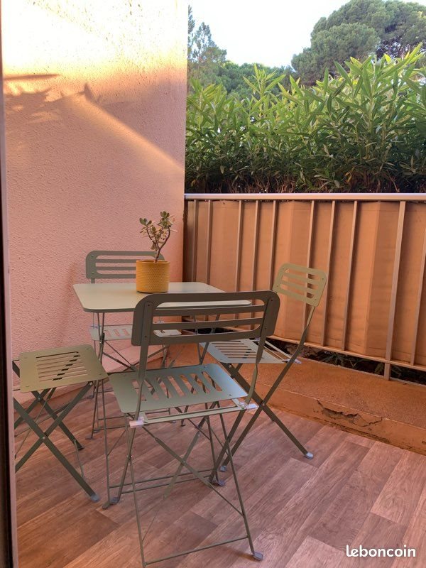 Appartement à louer, 24m², Hyères