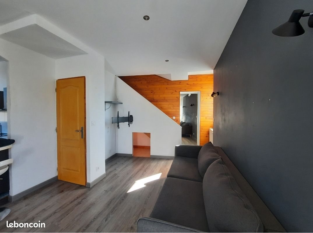 Maison à louer, 70m², Aoste