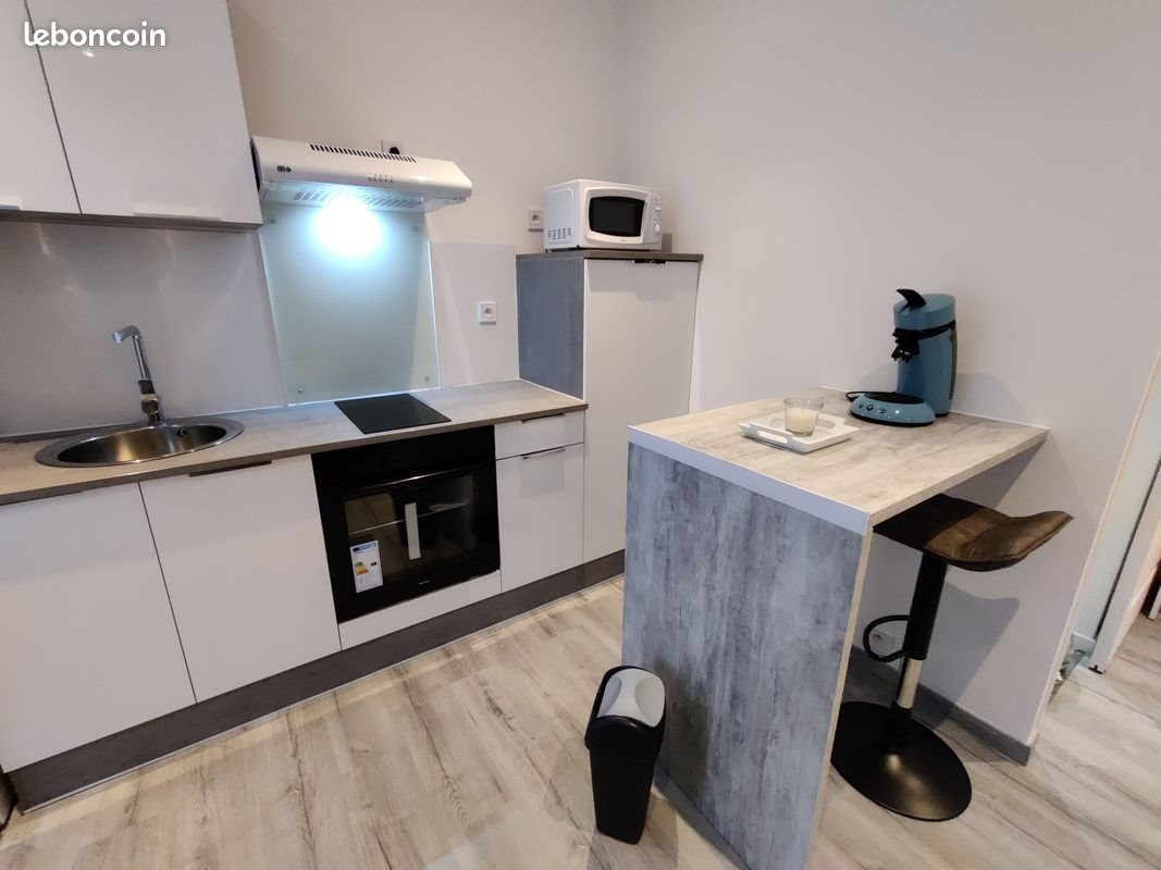 Appartement à louer, 22m², Rochefort