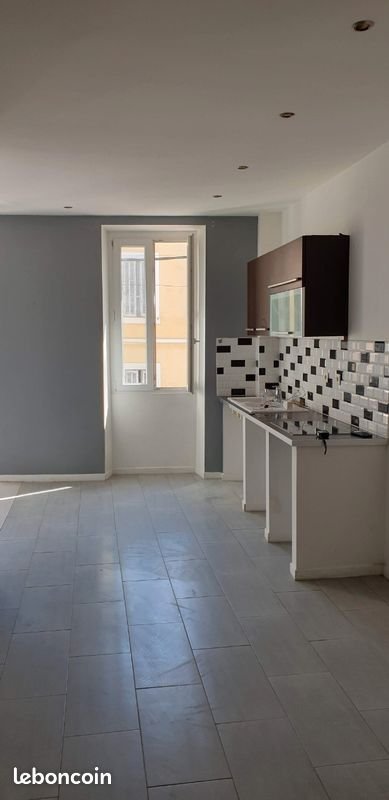 Appartement à louer, 53m², Toulon