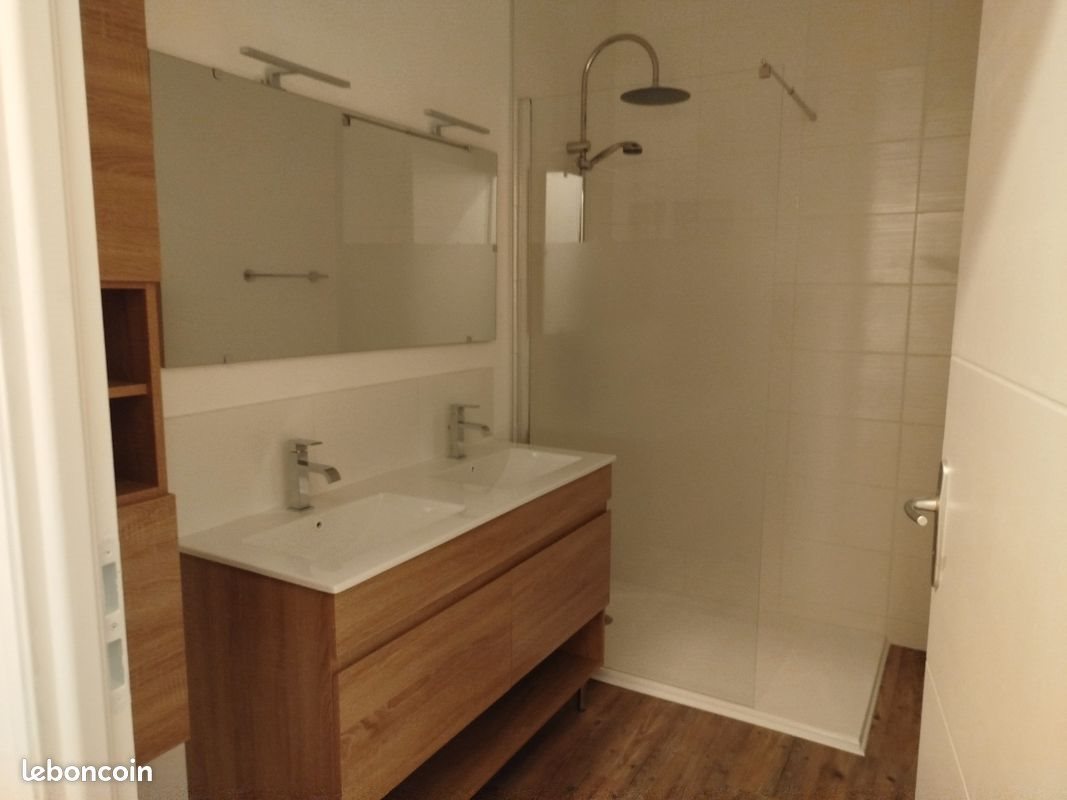 Maison à louer, 72m², Wassy