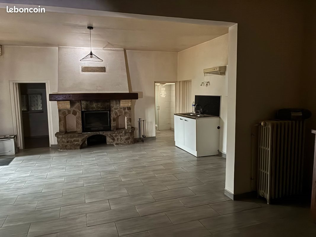 Maison à louer, 100m², Oizé