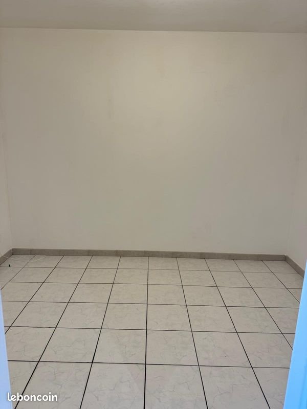Appartement à louer, 25m², Langoiran