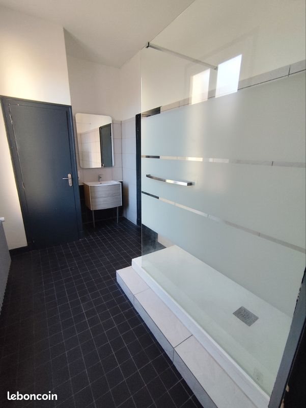 Appartement à louer, 93m², Moulins