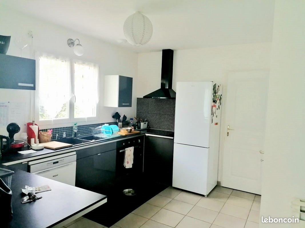 Maison à louer, 91m², Toussieu