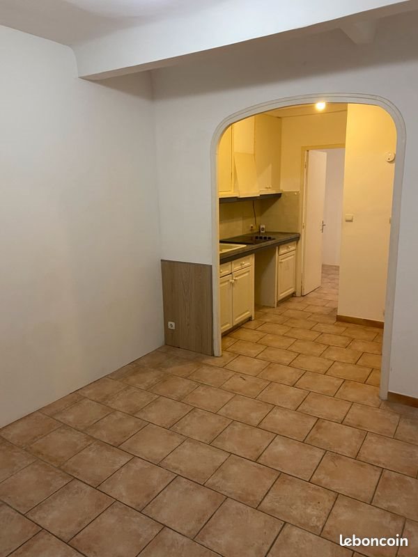 Appartement à louer, 25m², Fuveau
