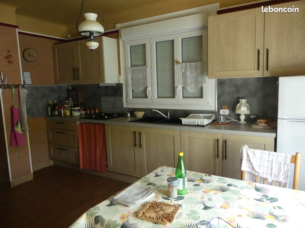 Maison à vendre, 101m², Saint-Amand-Montrond