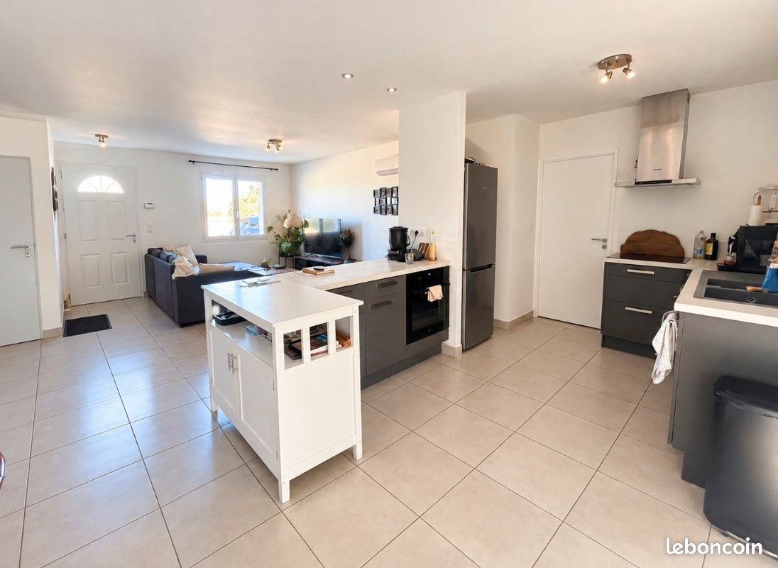 Maison à louer, 91m², Brens