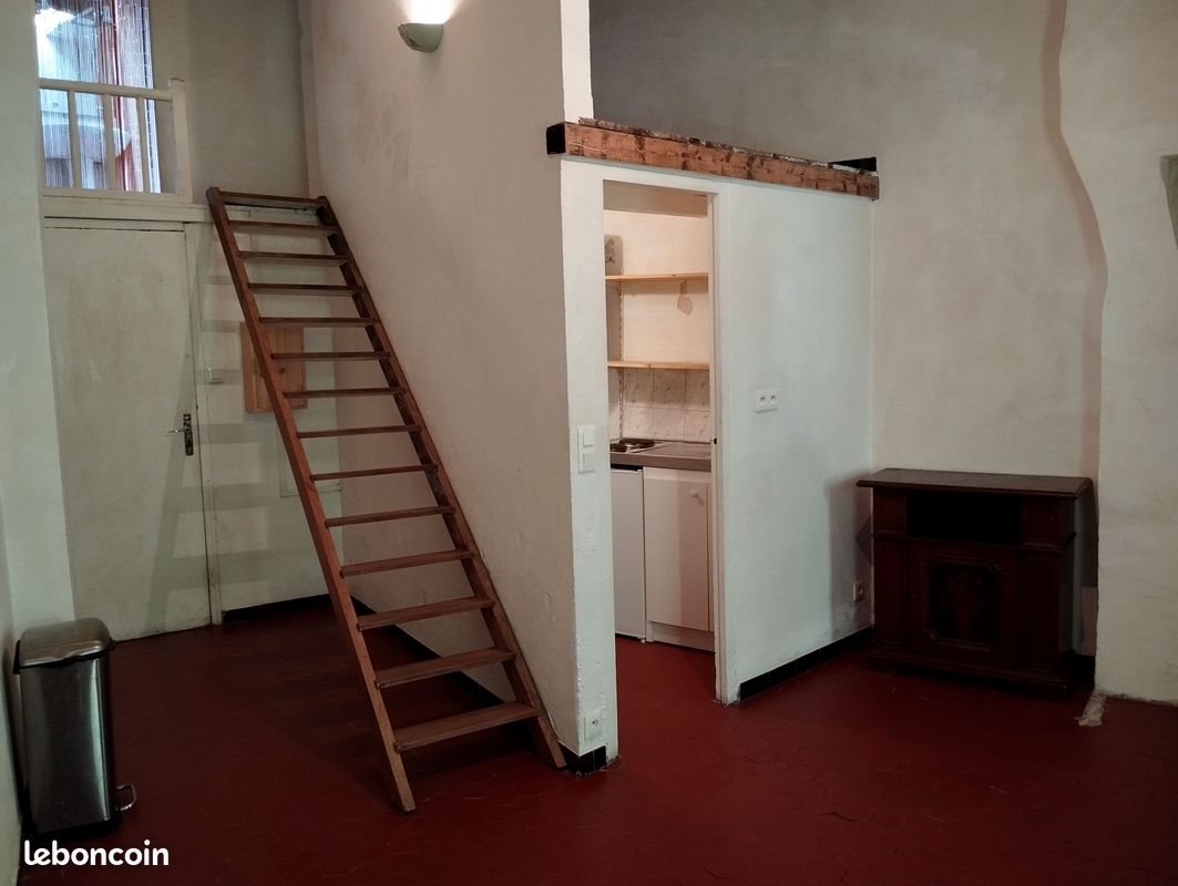 Appartement à louer, 25m², Méounes-lès-Montrieux