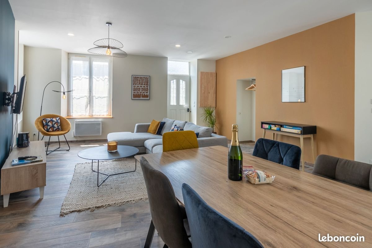 Maison à louer, 102m², Cour-Cheverny