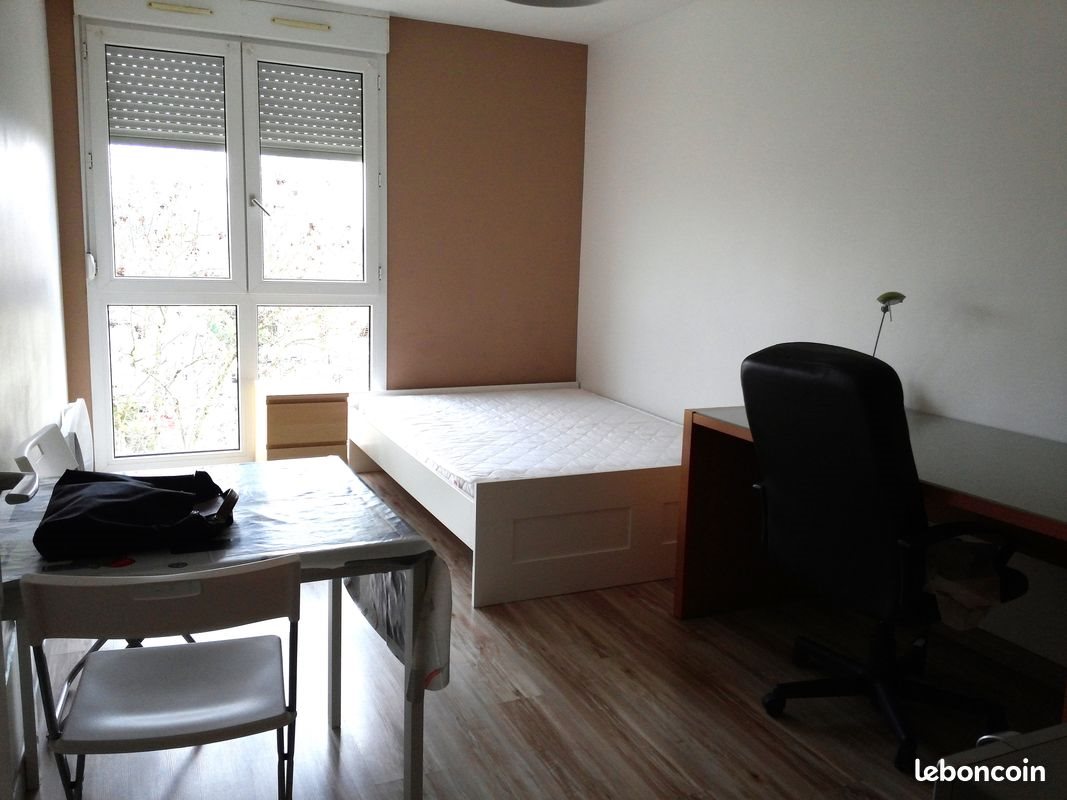 Appartement à louer, 21m², Lons