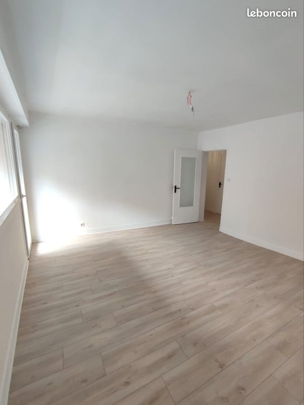 Appartement à louer, 45m², Royat