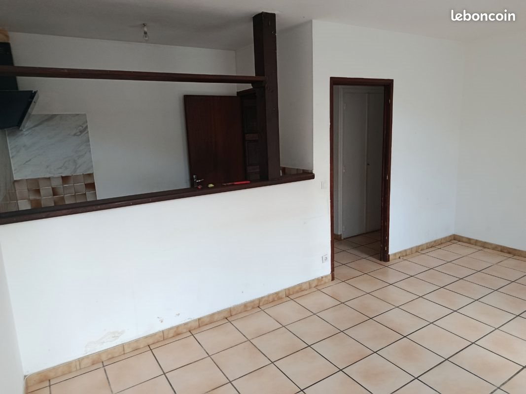 Appartement à louer, 42m², Condom