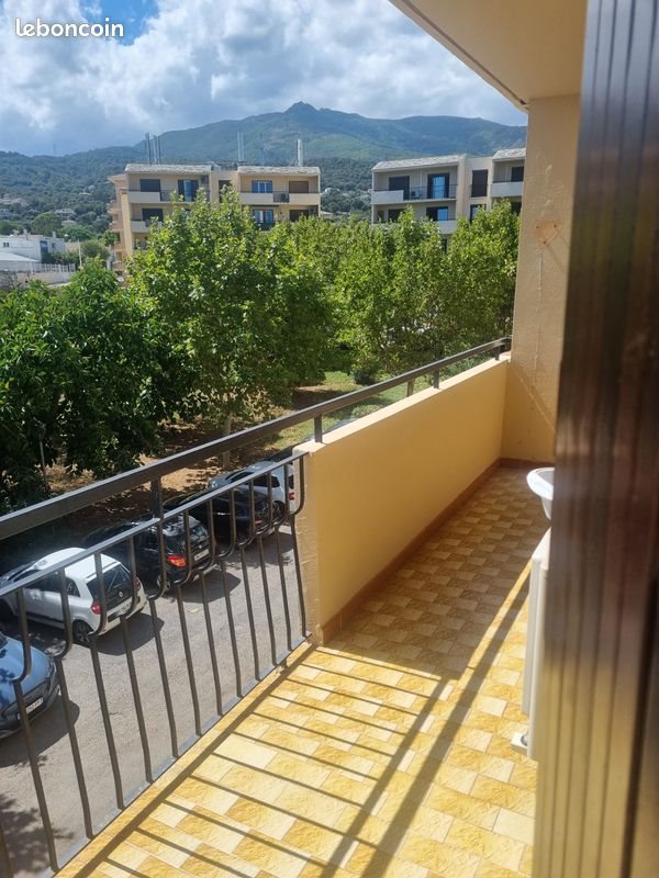 Appartement à louer, 87m², Borgo