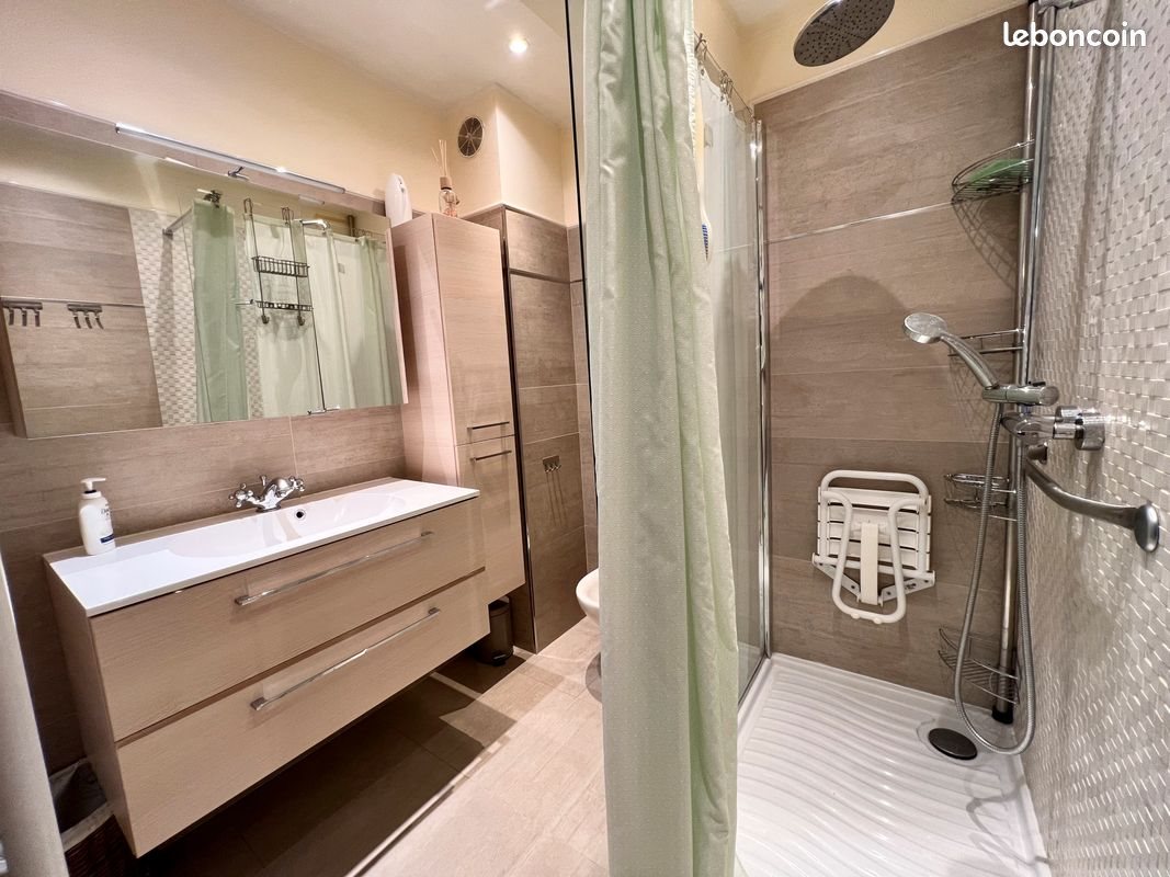 Appartement à louer, 87m², Borgo
