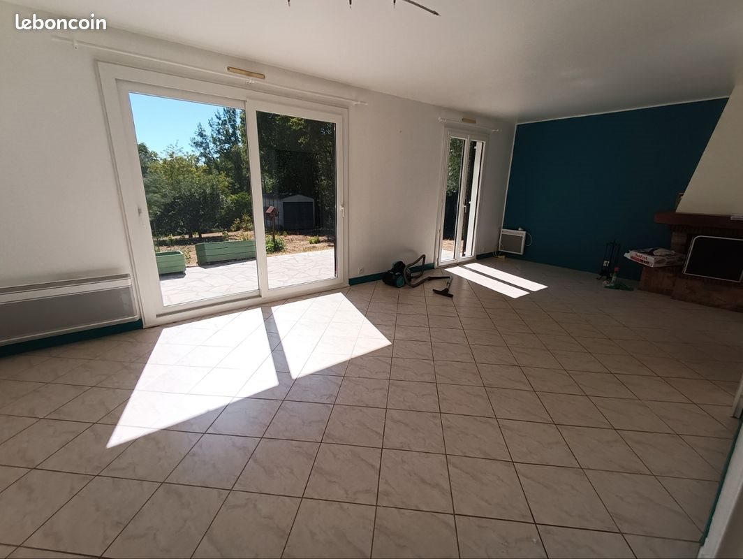 Maison à louer, 85m², Montbouy