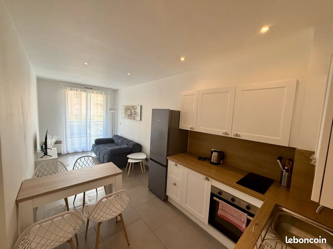 Appartement à louer, 31m², Mandelieu-la-Napoule