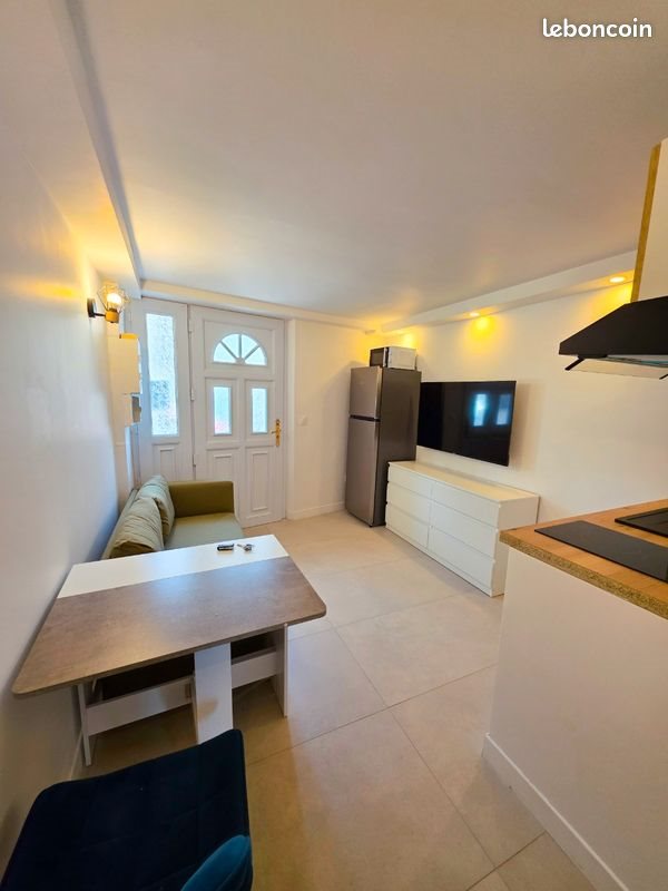 Appartement à louer, 25m², Fosses