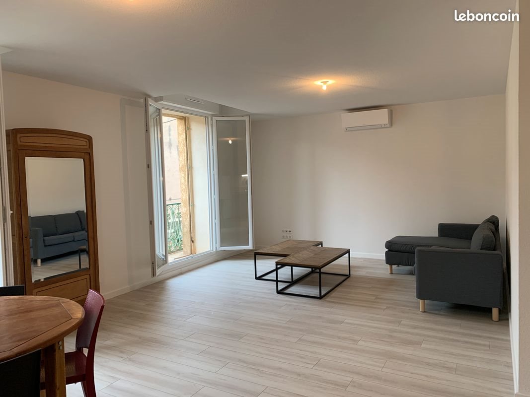 Appartement à louer, 78m², Villeveyrac